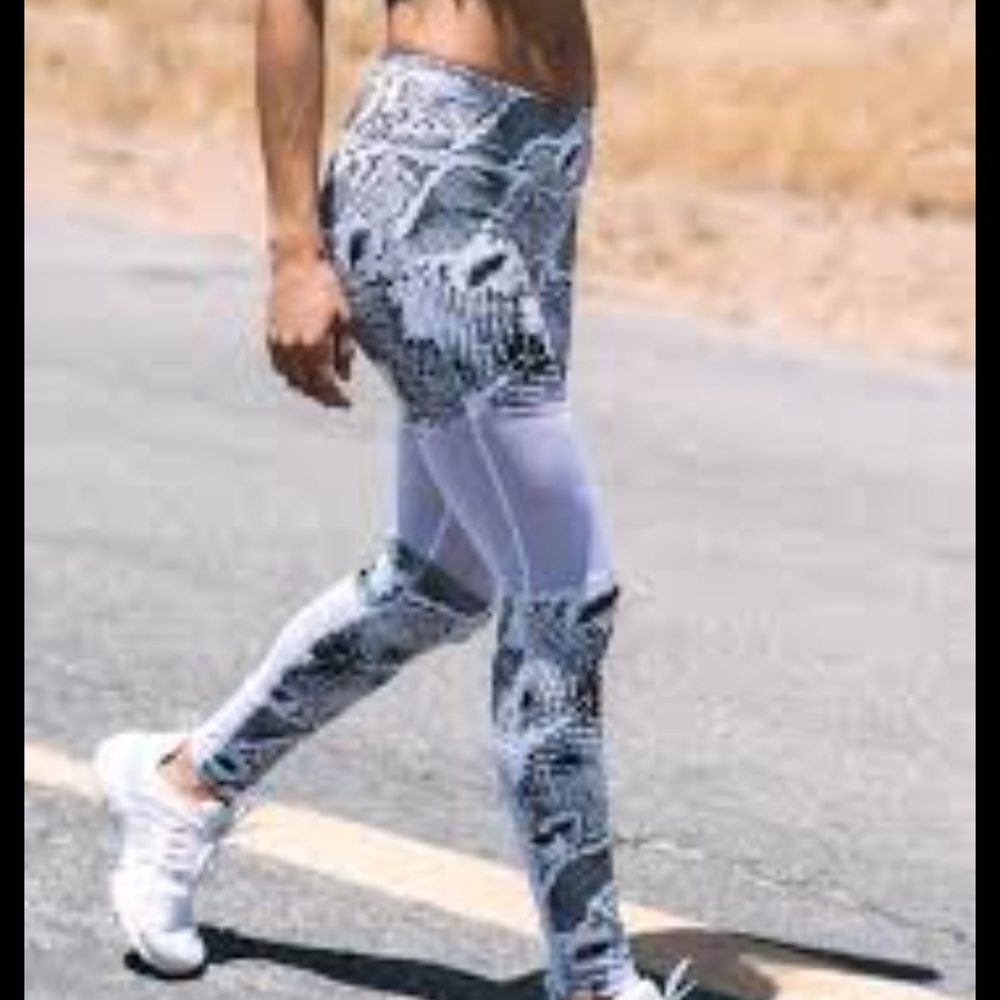 Varley Sycamore Mesh Panel Compression Leggings - image 2